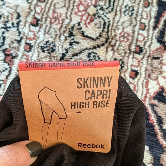 Medium high rise capri - Picture 3 of 4